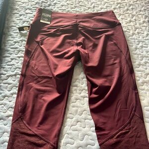 Victoria Secrets crop leggings